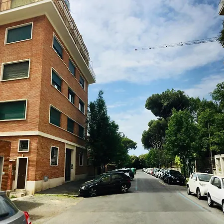 住宿加早餐酒店 A Due Passi Dal Colosseo *